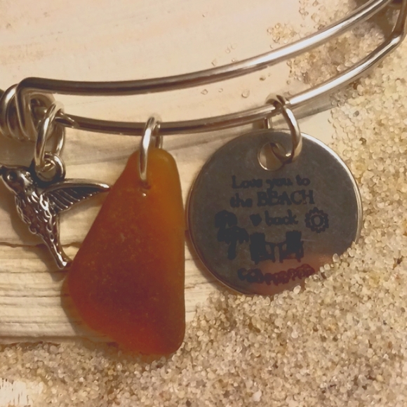 Handmade adjustable Stainless steel Seaglass Bracelet with Hummingbird Charm - Picture 3 of 4